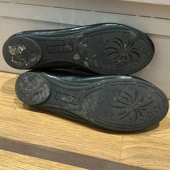 Kenneth Cole Reaction flats - Picture 6 of 7